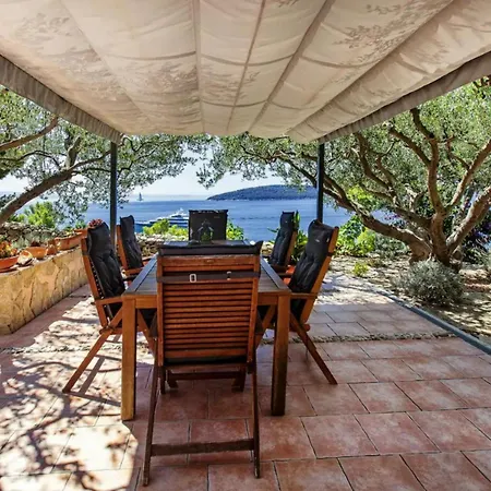 Novosel Location & View In Park Forest Split